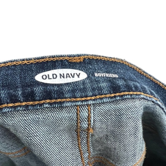Old Navy Boyfriend Straight Distressed Jean - Picture 3 of 4